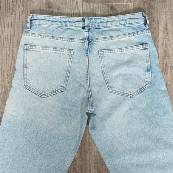 Forever 21 Distressed Boyfriend Jeans- Size 26 - Picture 5 of 6